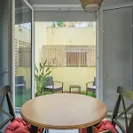 Chic & Comfortable Apartment, Private Terrace شقة فندقية