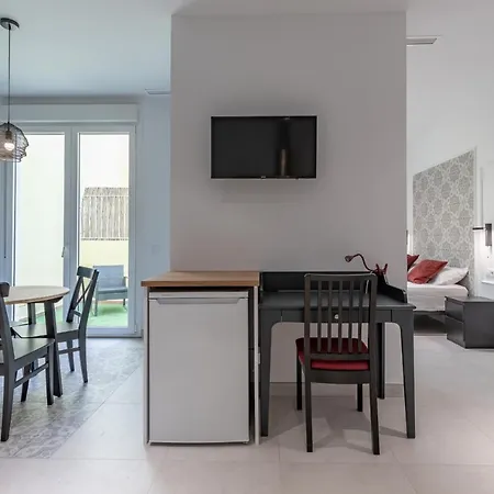 Aparthotel Chic & Comfortable Apartment, Private Terrace