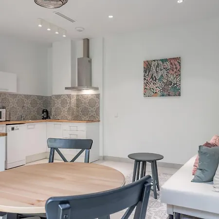 Chic & Comfortable Apartment, Private Terrace Valencia