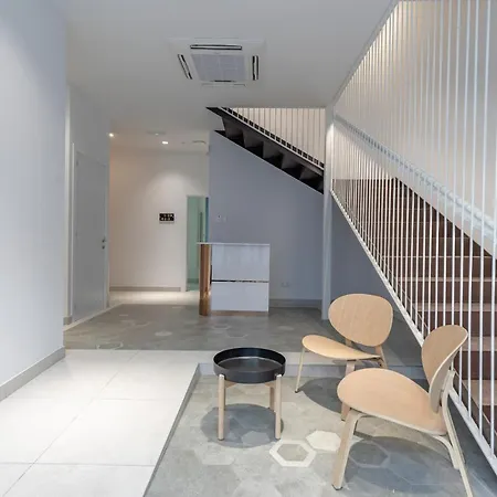 Chic & Comfortable Apartment, Private Terrace Aparthotel *