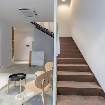 Chic & Comfortable Apartment, Private Terrace Aparthotel *