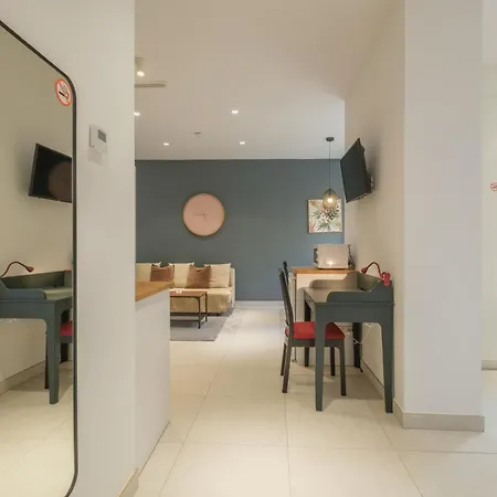 Chic & Comfortable Apartment, Private Terrace 4* فالنسيا