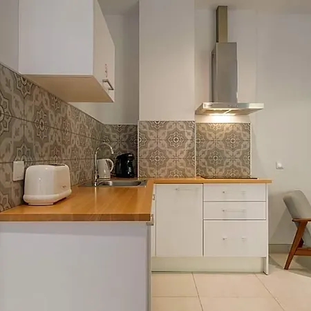 Chic & Comfortable Apartment, Private Terrace 4* Valencia