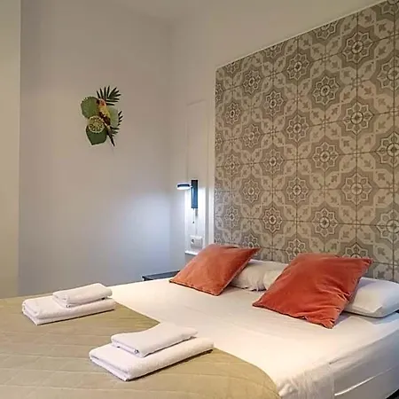 Chic & Comfortable Apartment, Private Terrace Valencia