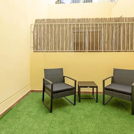 Chic & Comfortable Apartment, Private Terrace 4*