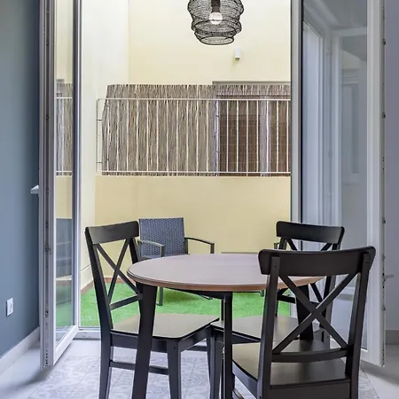 Chic & Comfortable Apartment, Private Terrace 4*