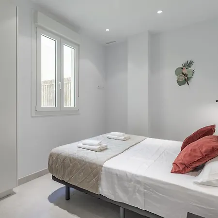 Chic & Comfortable Apartment, Private Terrace 4* Valencia