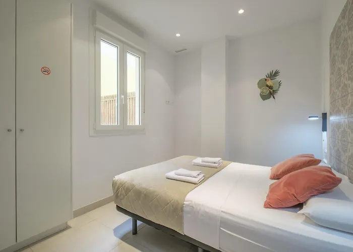 Chic & Comfortable Apartment, Private Terrace Lejlighedshotel 4*