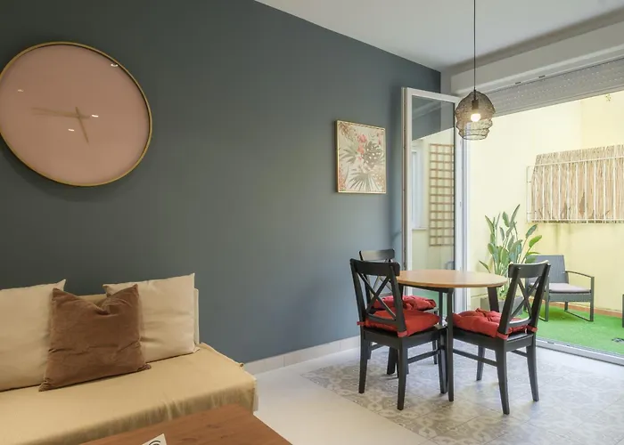 Chic & Comfortable Apartment, Private Terrace Aparthotel Valencia
